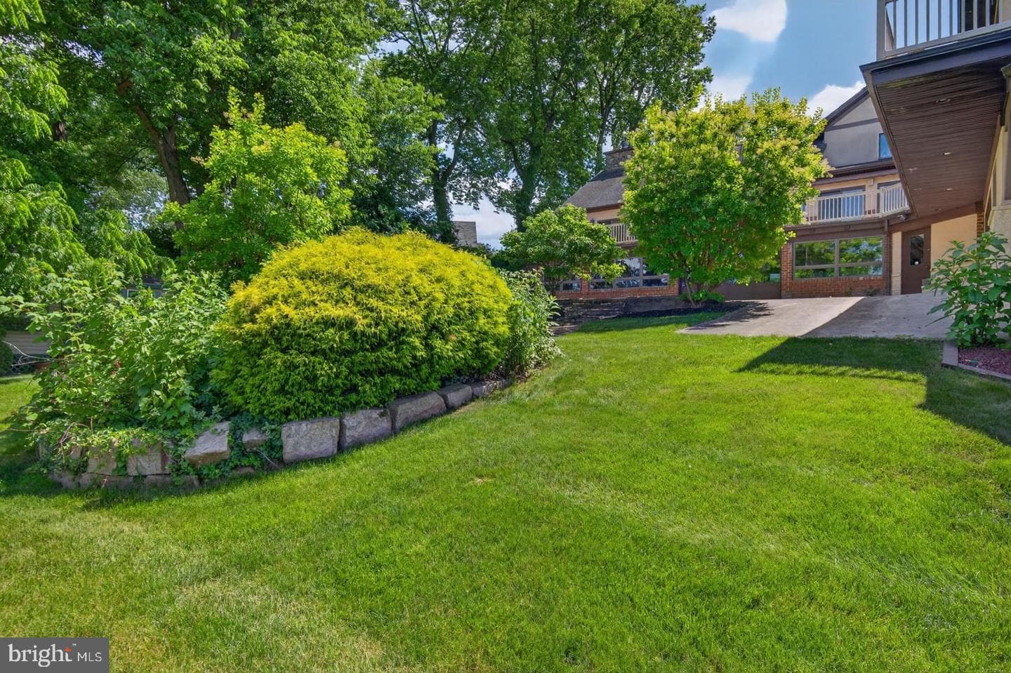 85 Greenwood Circle photo 41