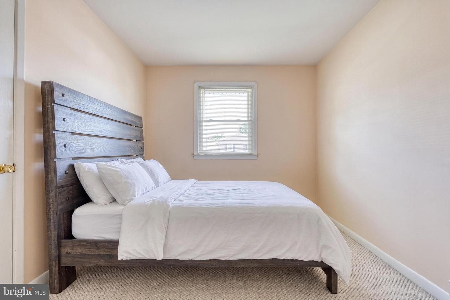 148 Henry Road photo 19