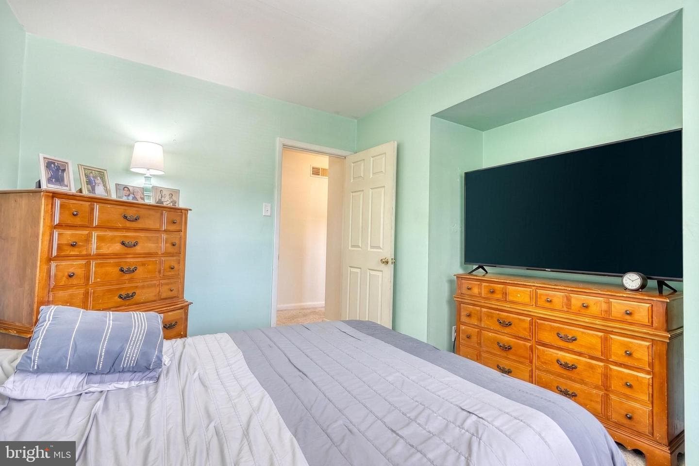 148 Henry Road photo 21