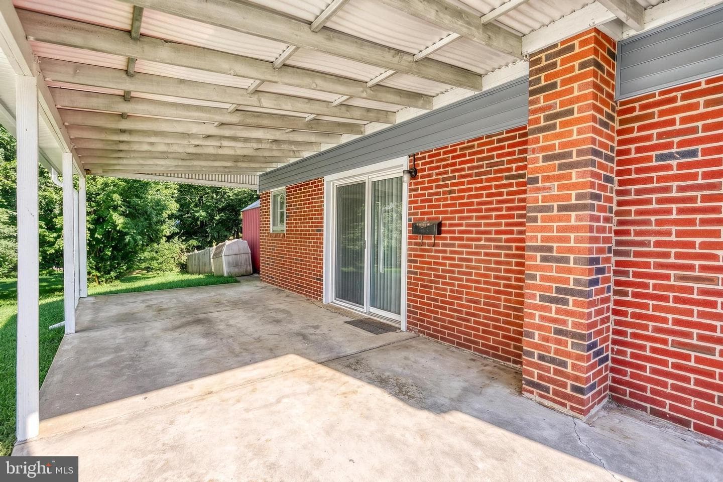 148 Henry Road photo 30