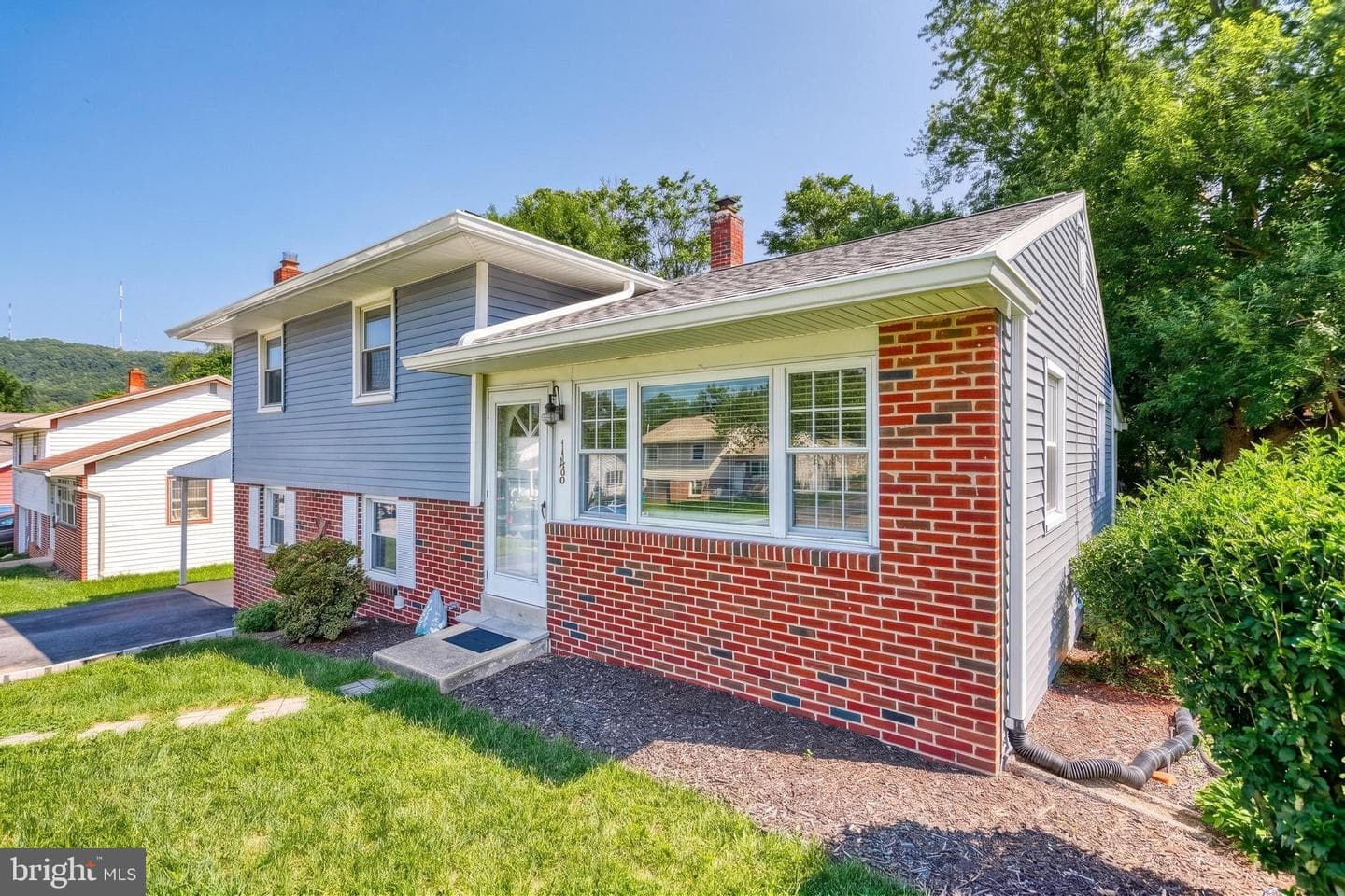 148 Henry Road photo 31