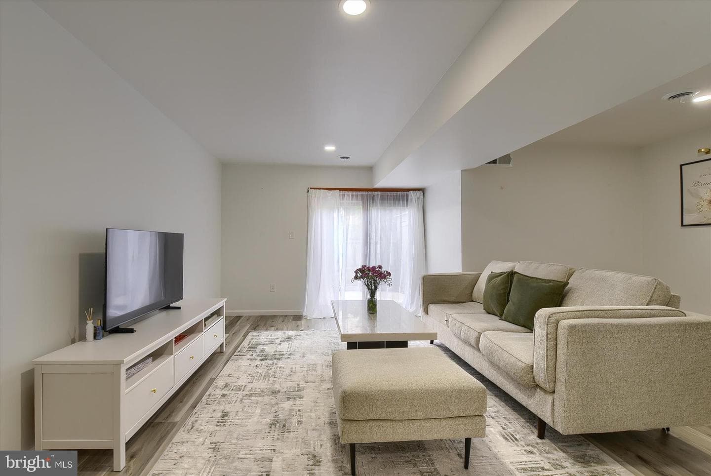 69 Drexel Place photo 11