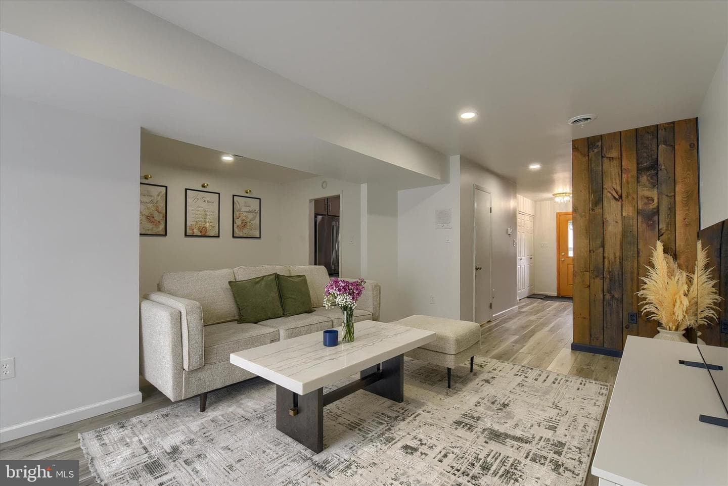 69 Drexel Place photo 12