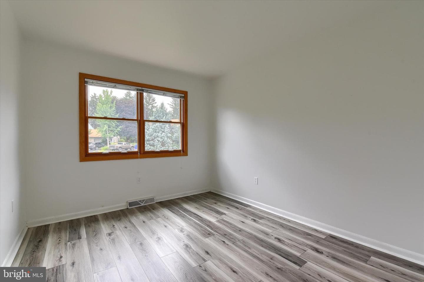 69 Drexel Place photo 20