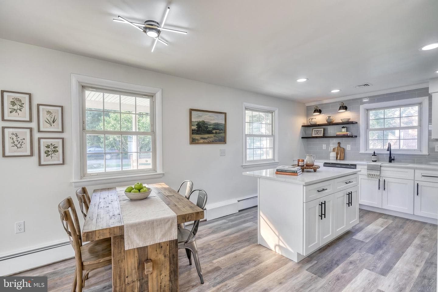 370 Beverly Road photo 15