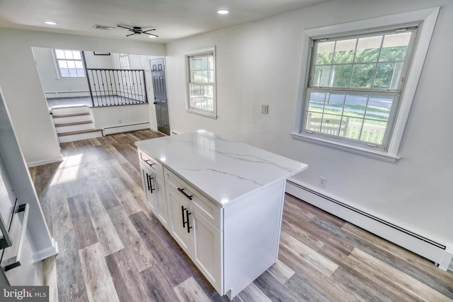 370 Beverly Road photo 20