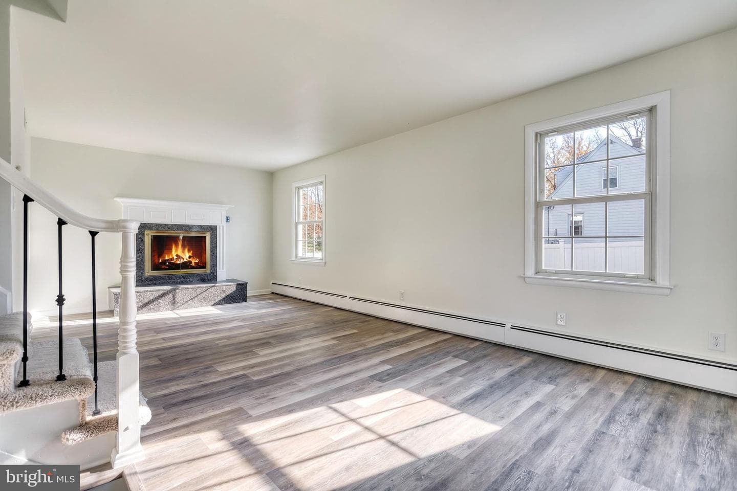 370 Beverly Road photo 36