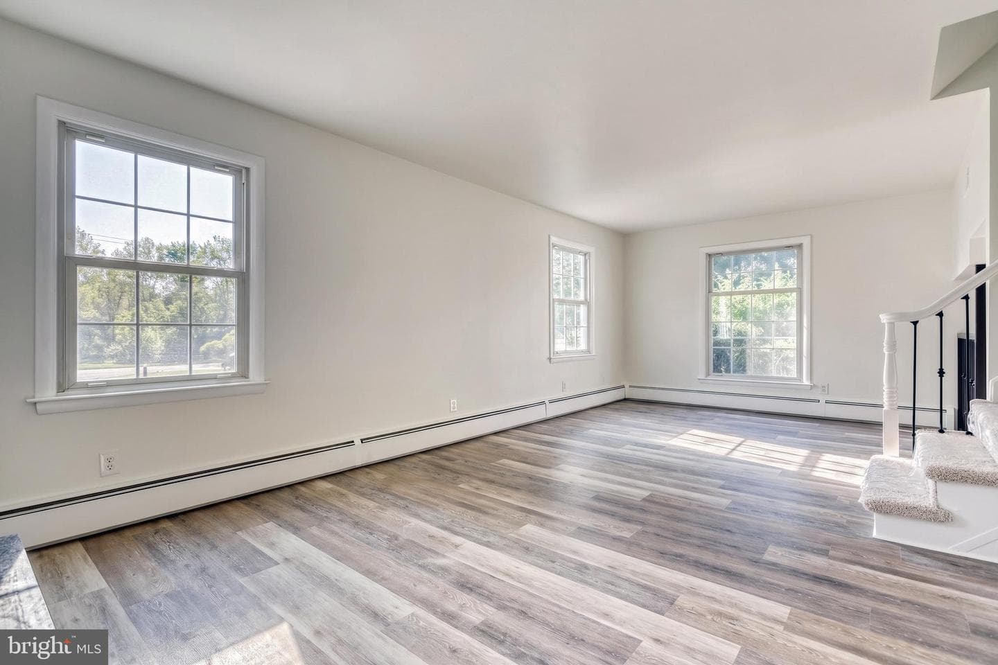 370 Beverly Road photo 40