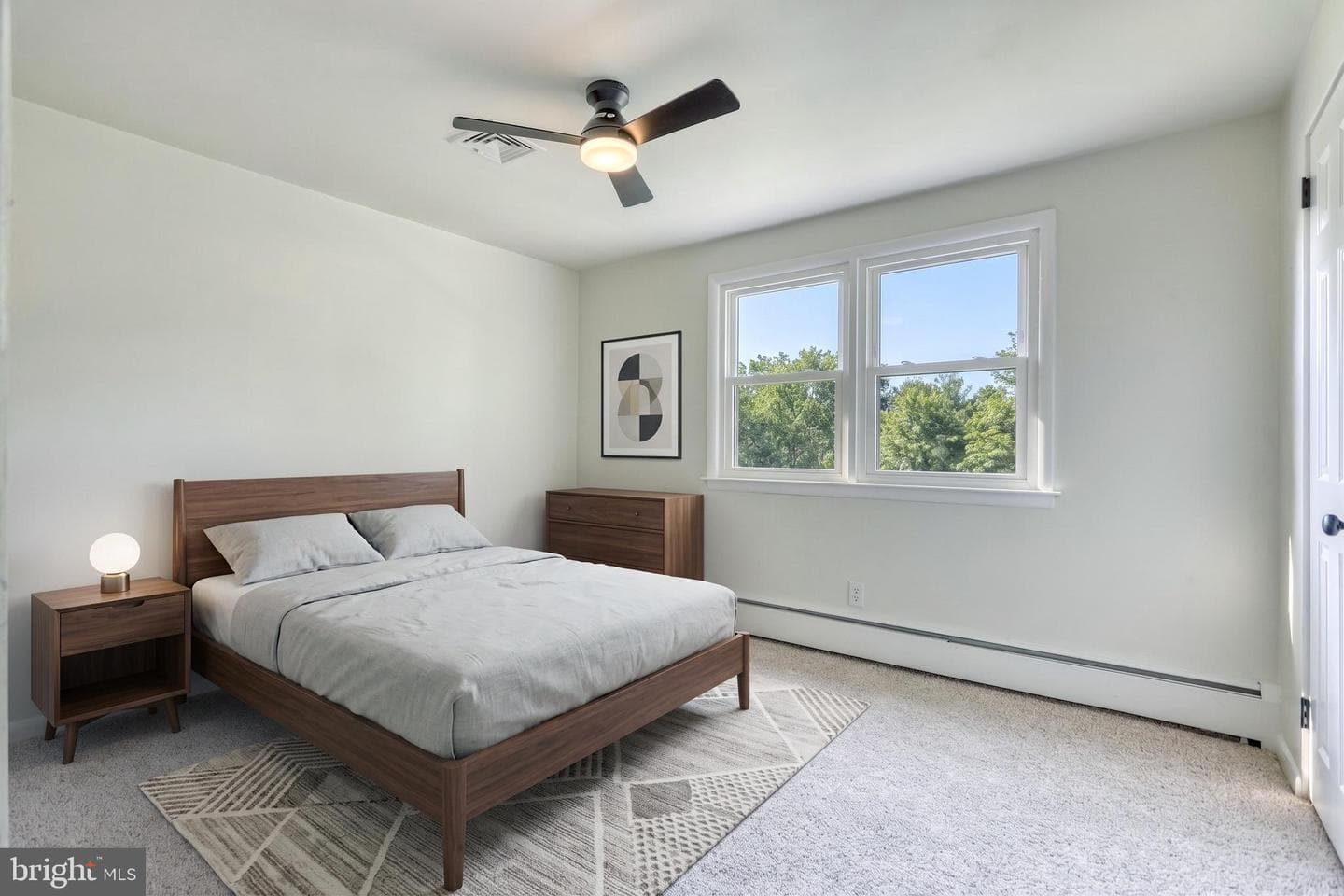 370 Beverly Road photo 43