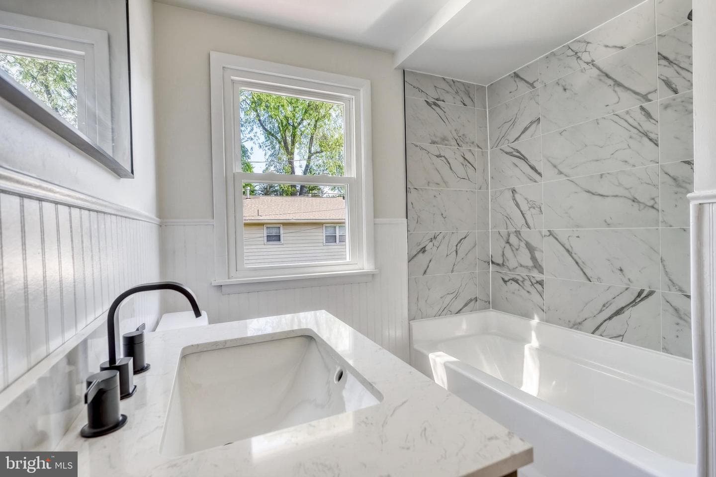 370 Beverly Road photo 46