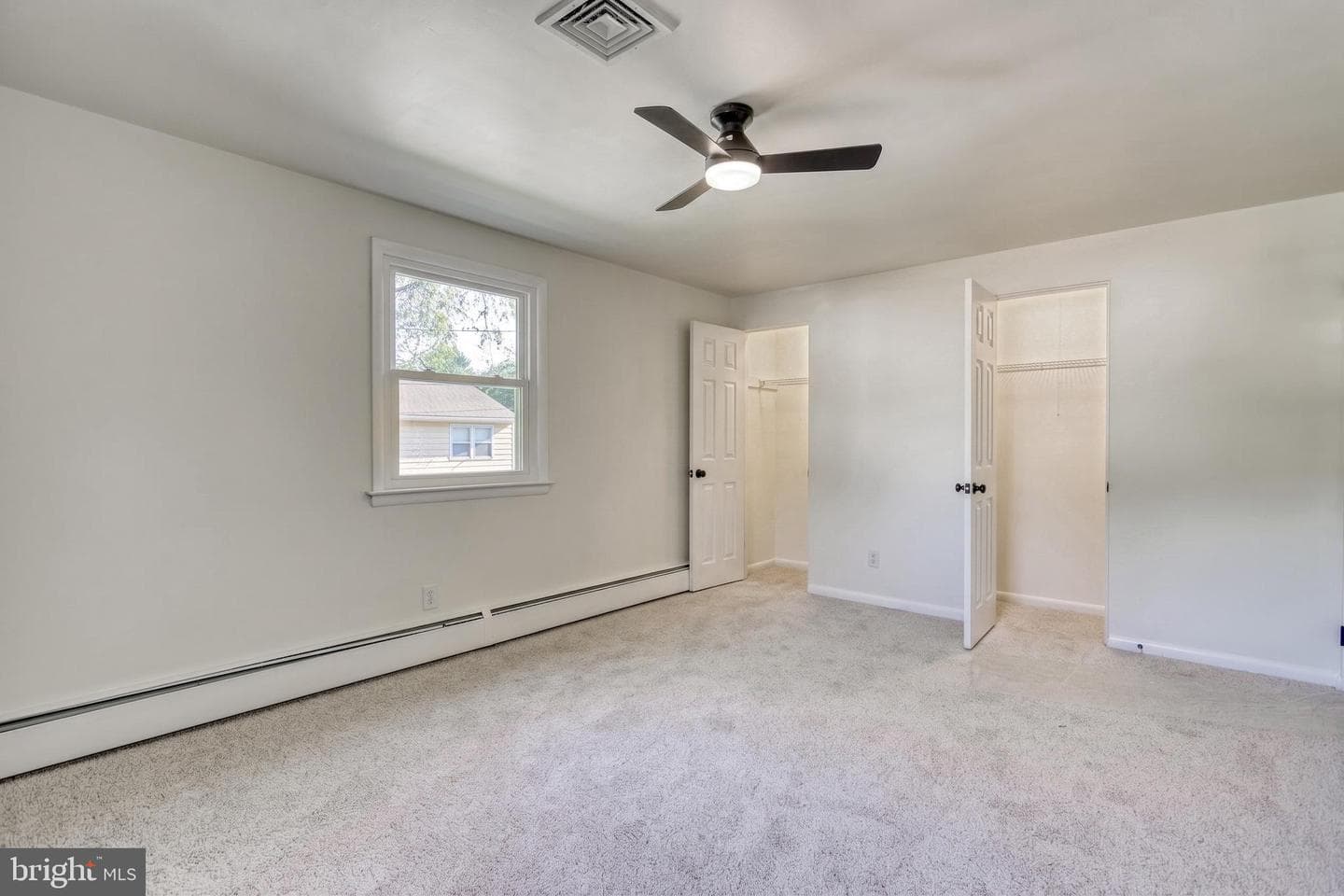370 Beverly Road photo 52