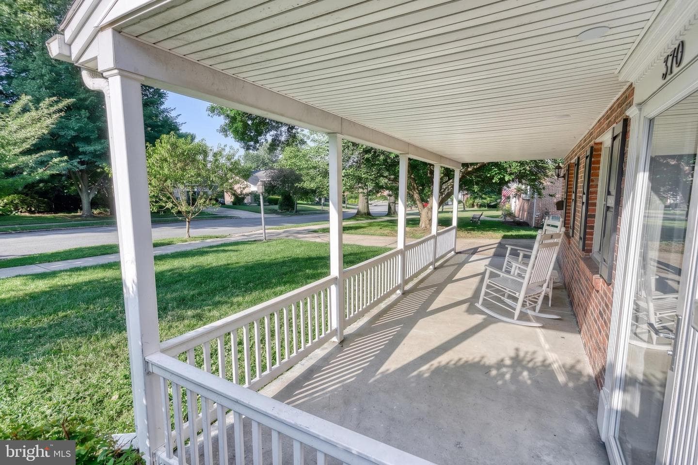 370 Beverly Road photo 6