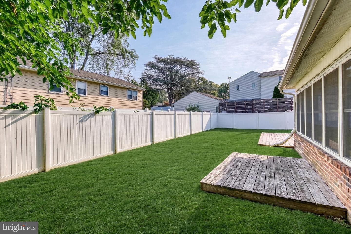 370 Beverly Road photo 65