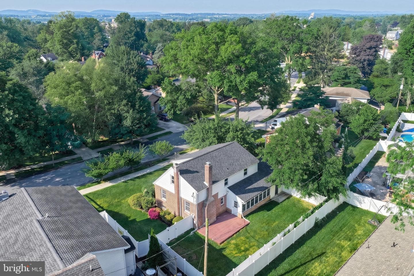 370 Beverly Road photo 75