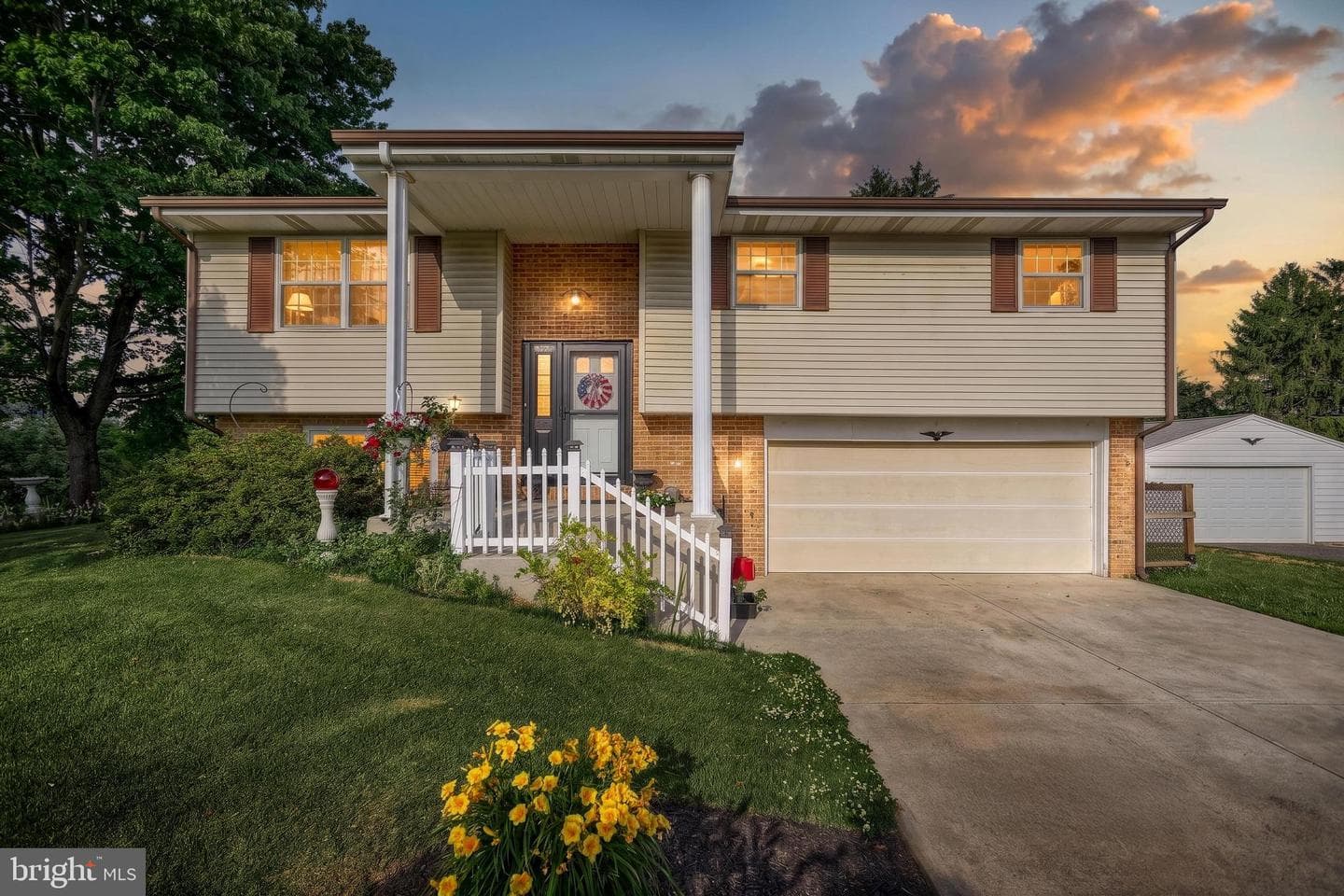 1917 Douglas Drive, Carlisle