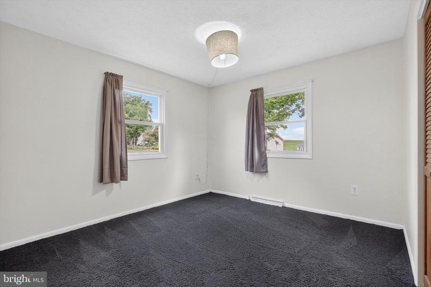 807 Lancelot Avenue photo 16
