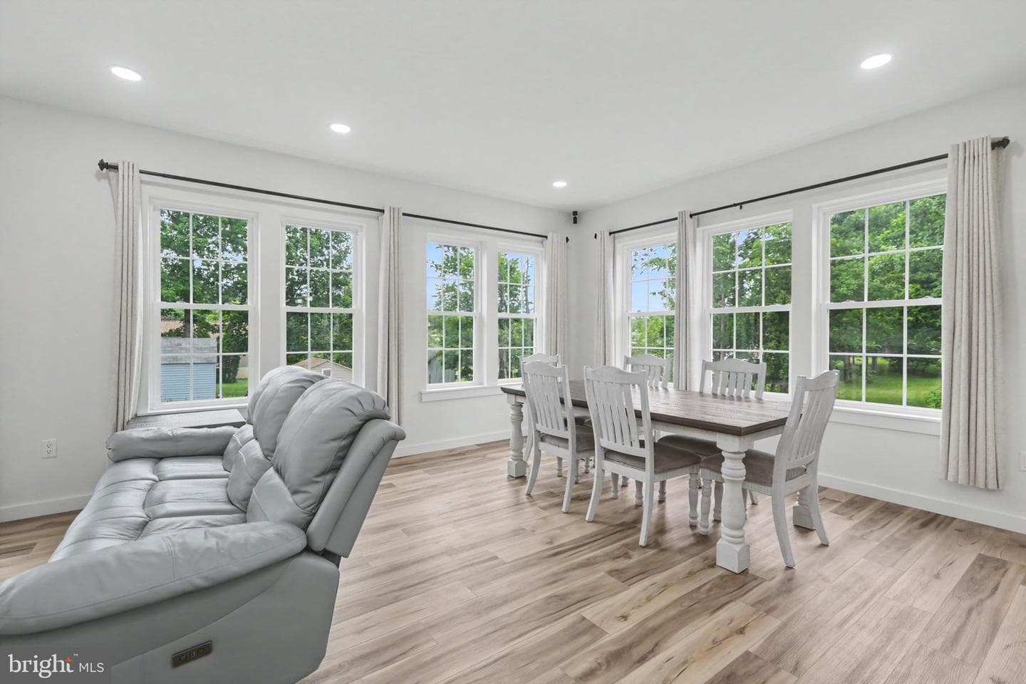 12 Oak Lane photo 15