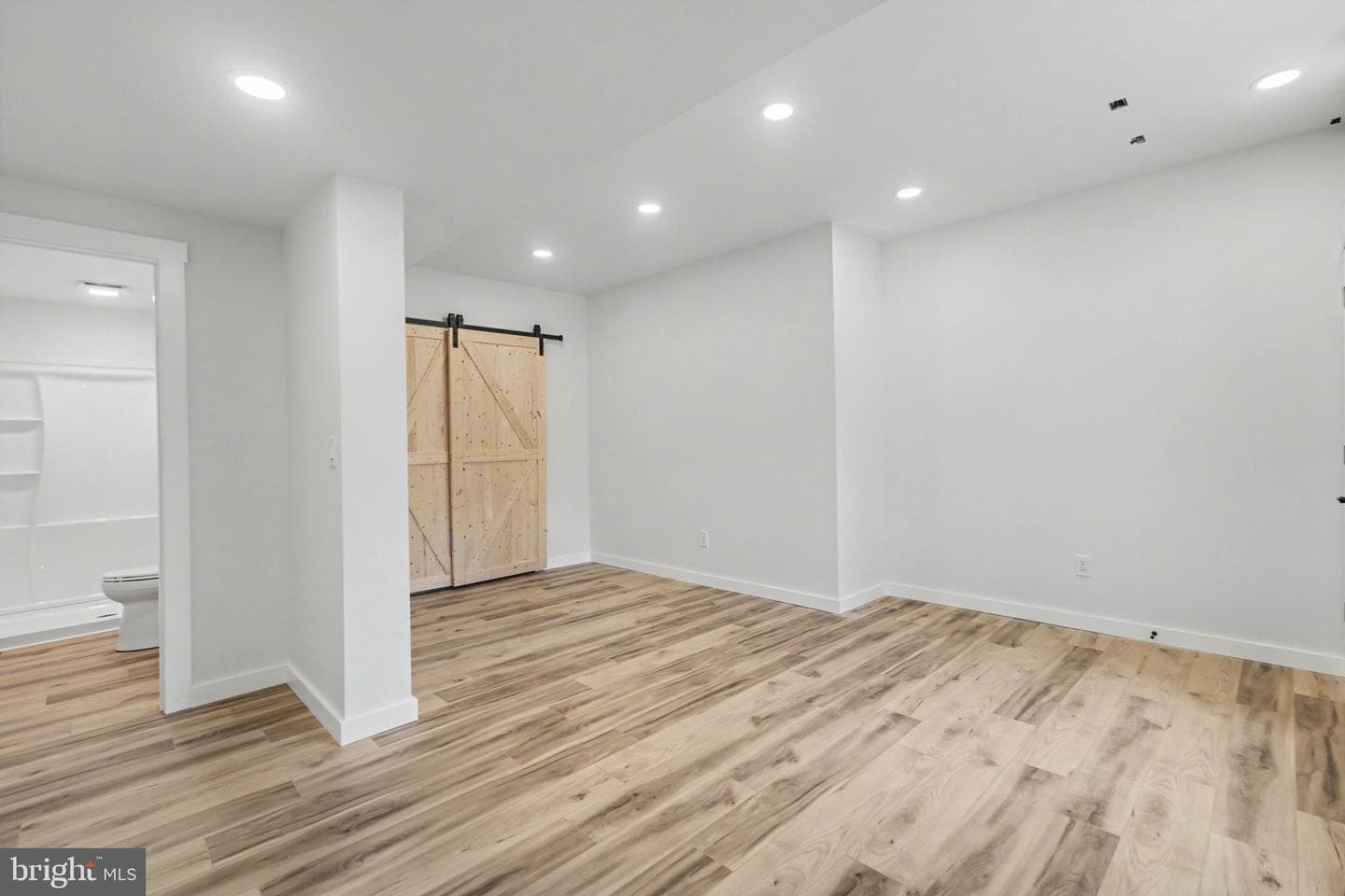 12 Oak Lane photo 34