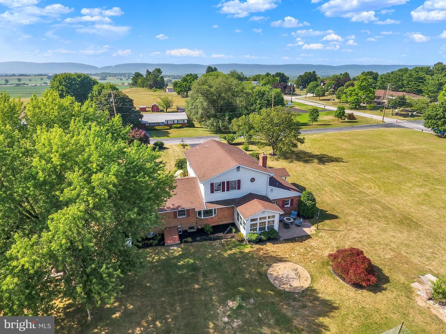 235 Ridge Hill photo 57