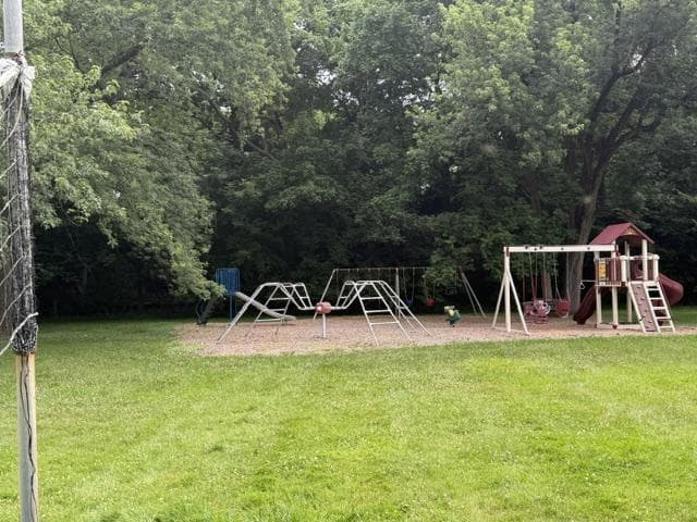 470 Woodcrest Drive photo 61