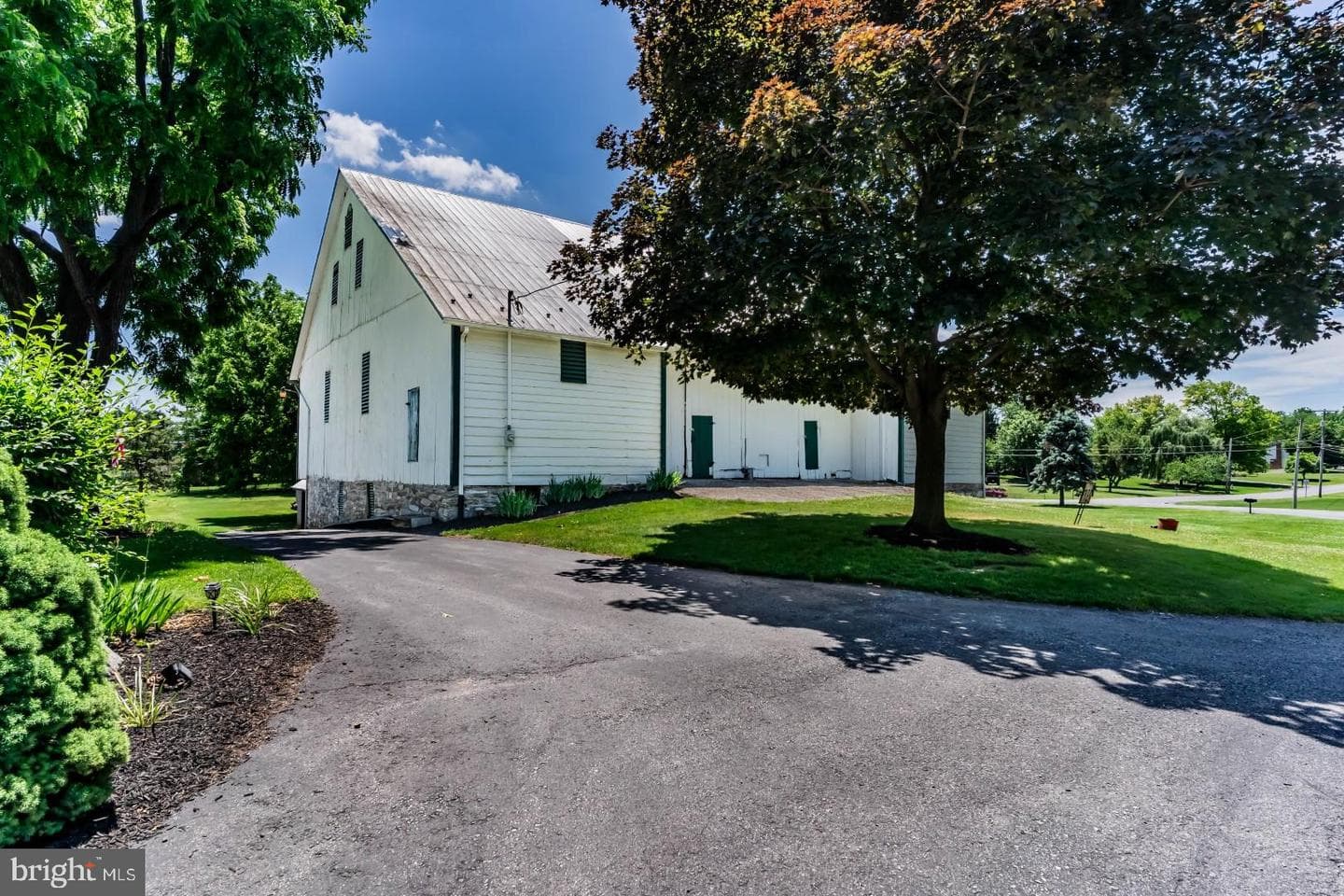 895 Eppley Road photo 38