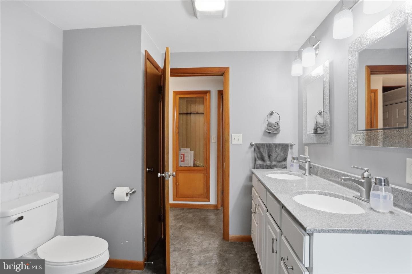 630 Charles Street photo 33