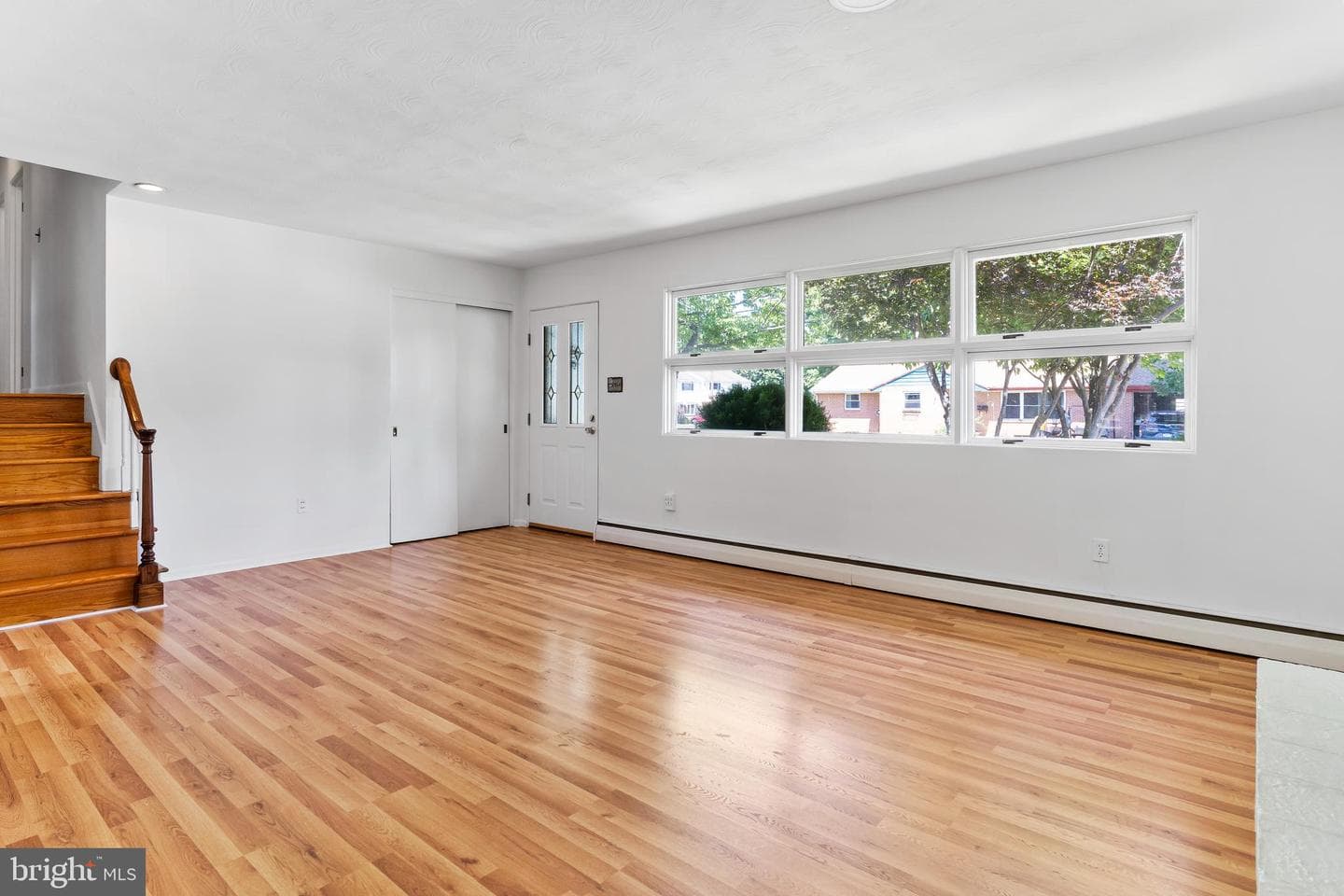 902 Apple Drive photo 6