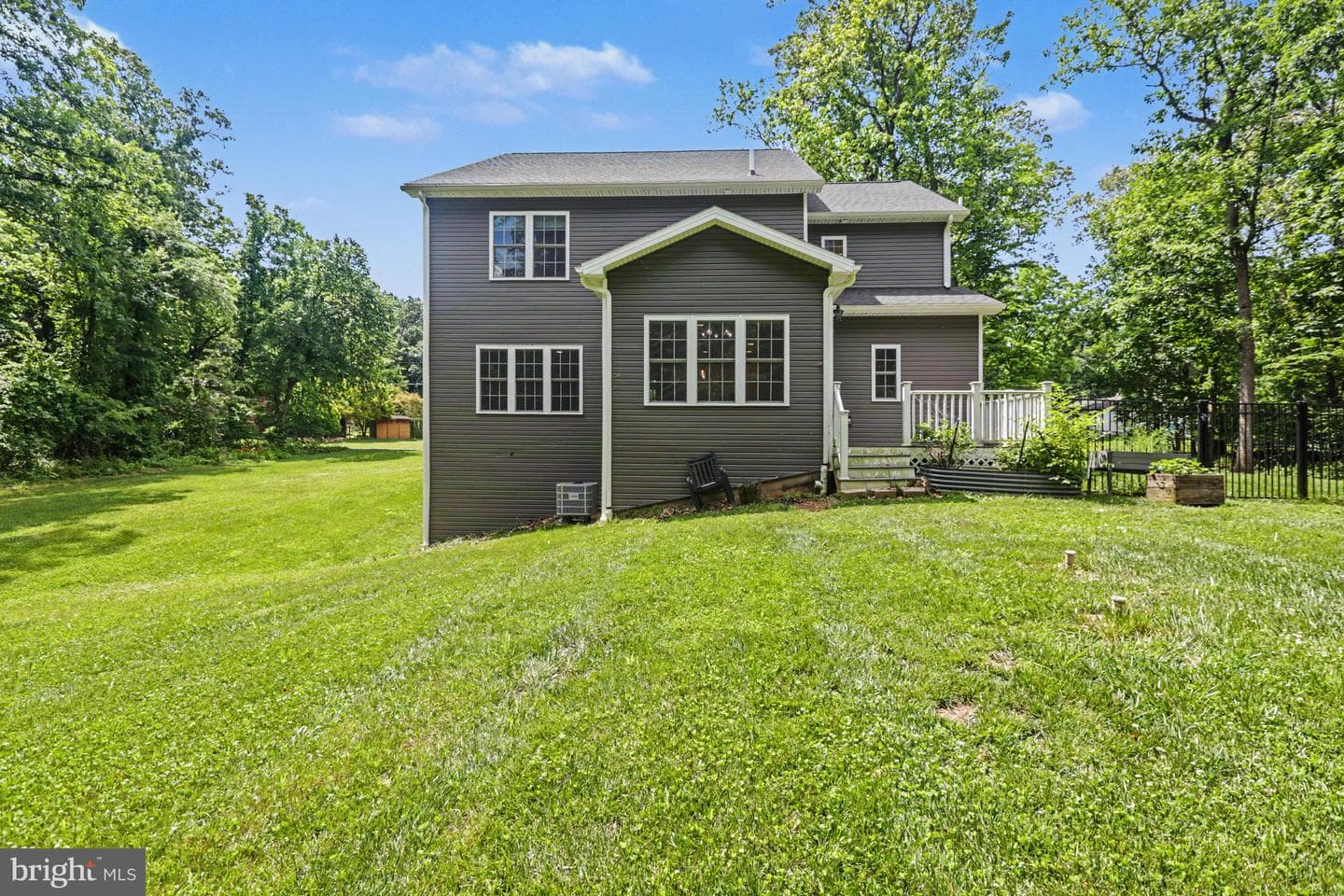 826 Sandbank Road photo 36