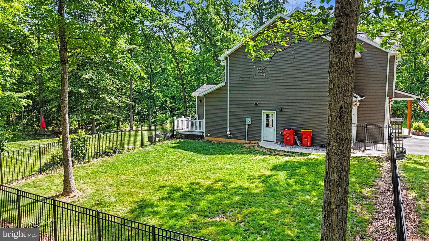 826 Sandbank Road photo 41