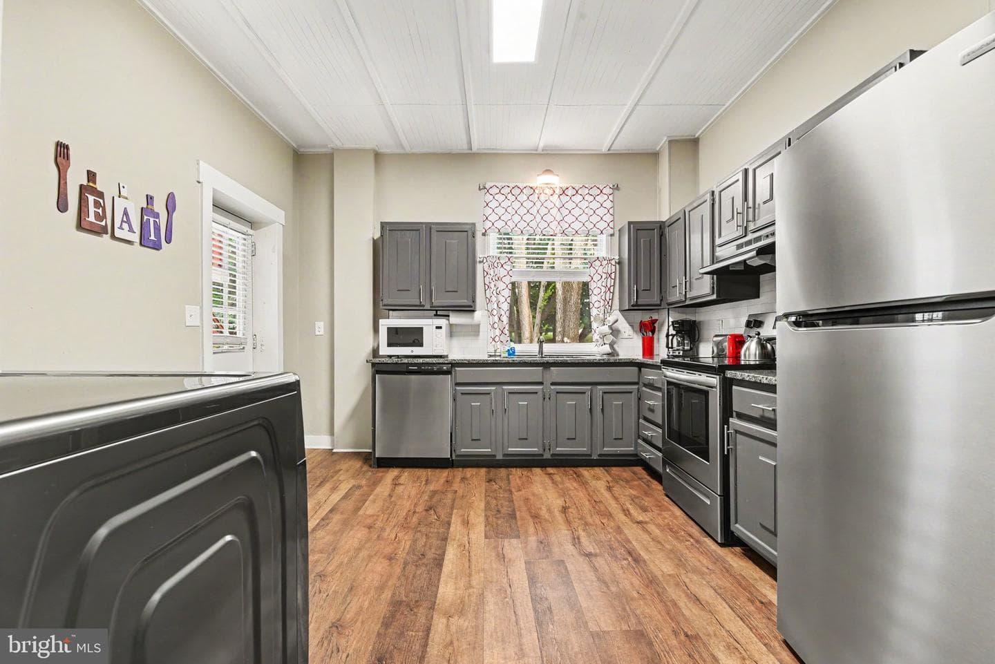 326 N College Street photo 4