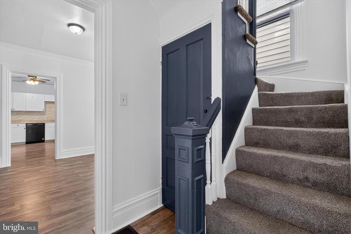 115 E Locust Street photo 10