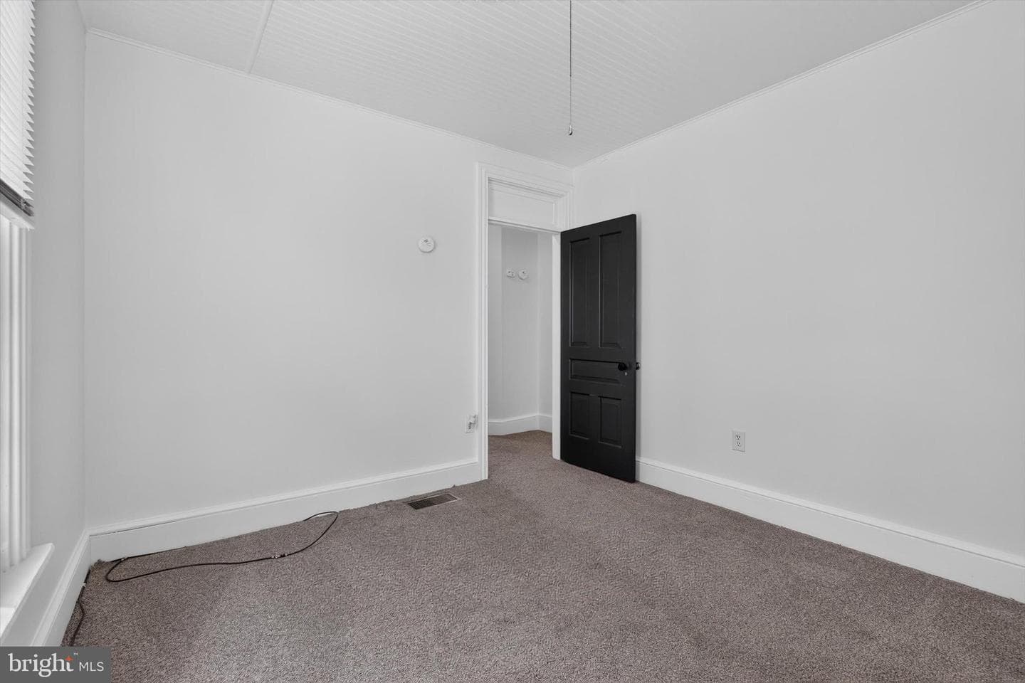 115 E Locust Street photo 14