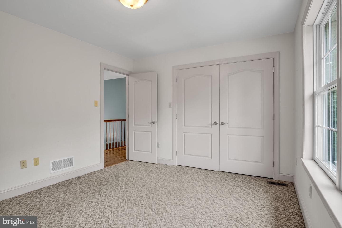 4002 Glenfinnan Place photo 29