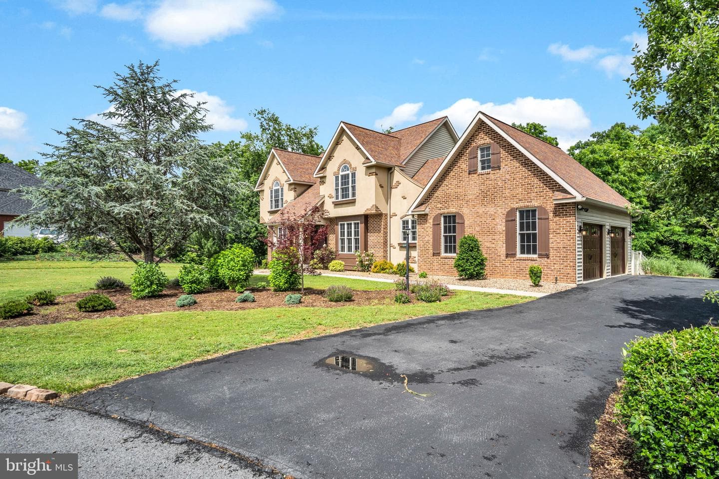 4002 Glenfinnan Place photo 42