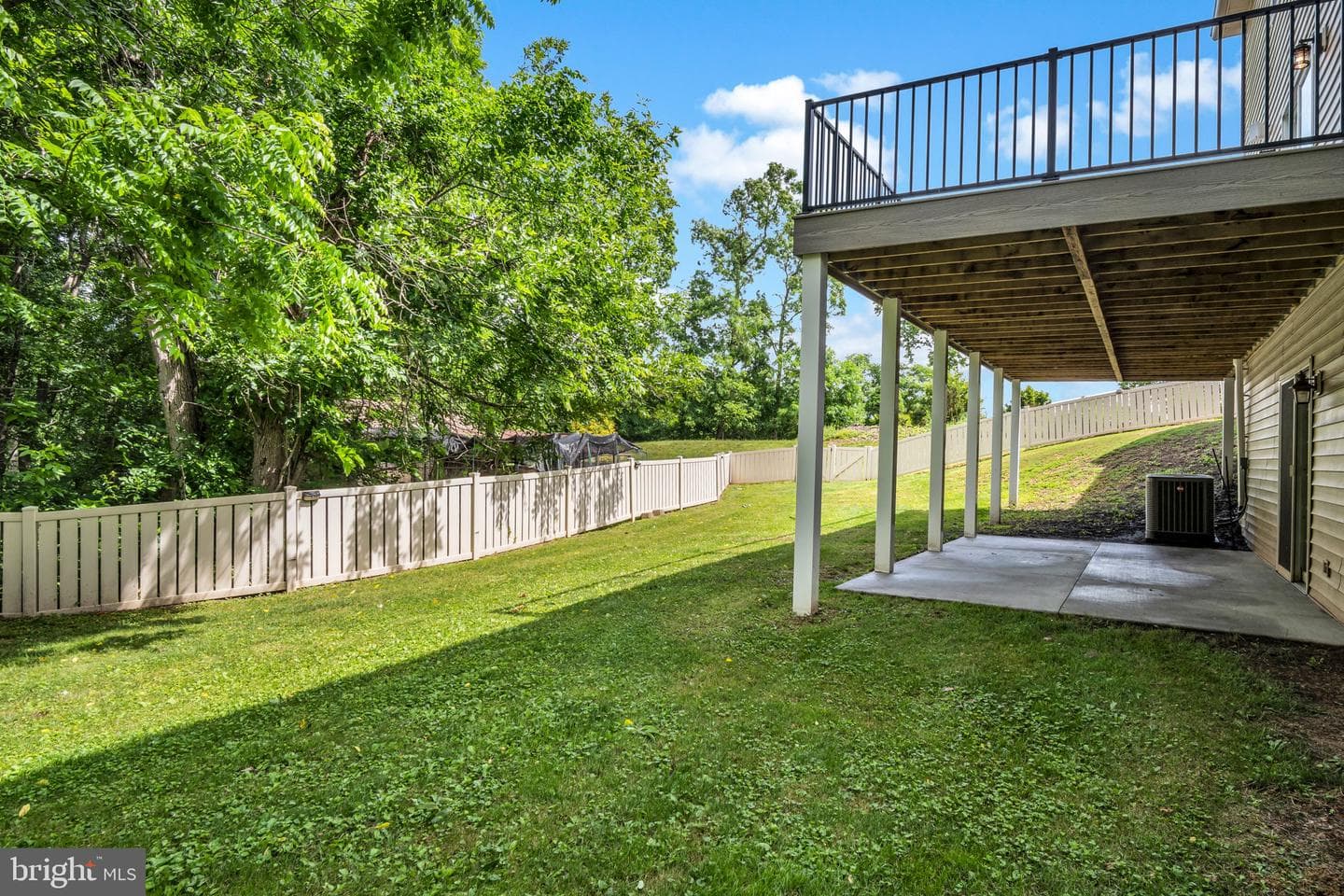 4002 Glenfinnan Place photo 48