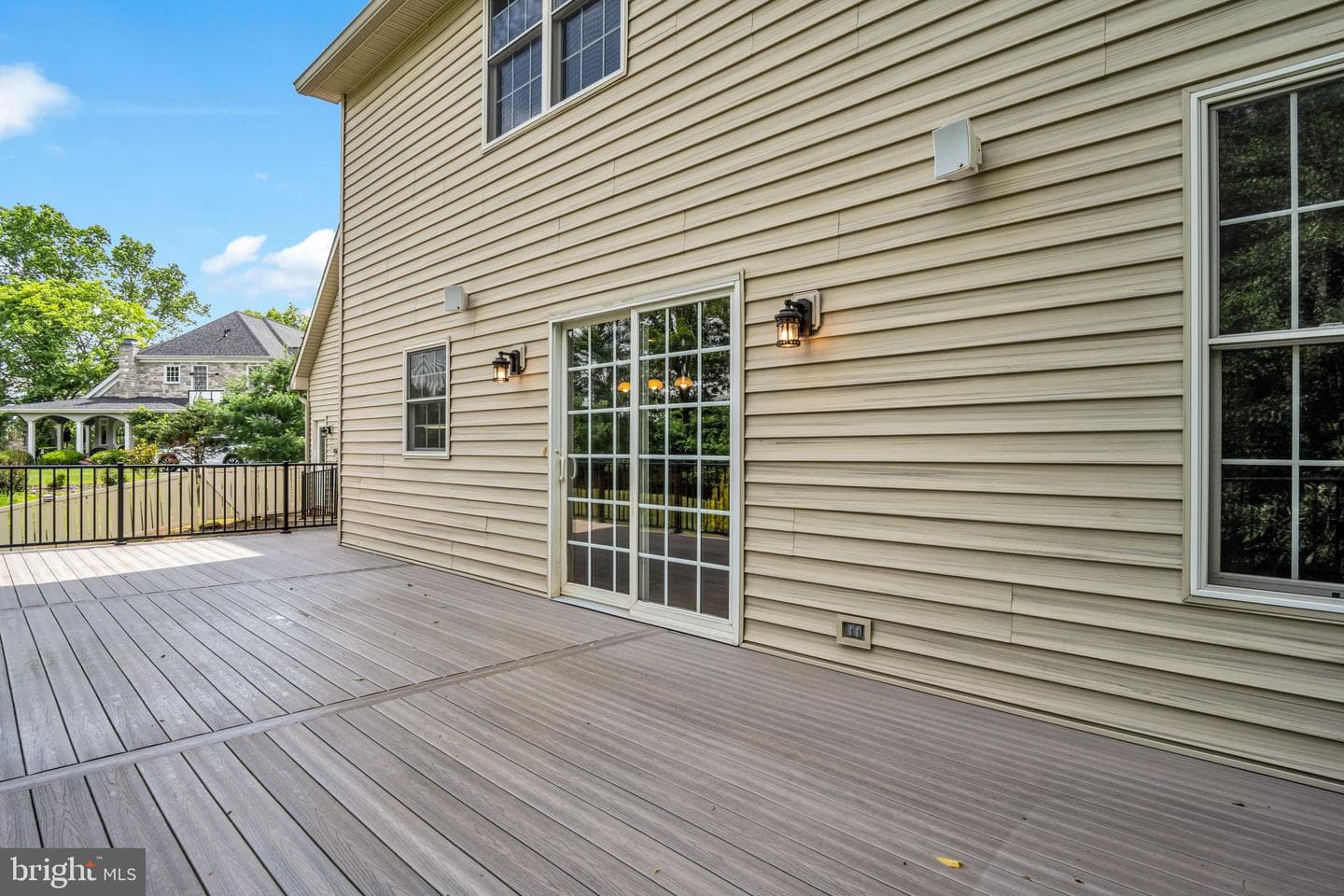 4002 Glenfinnan Place photo 50