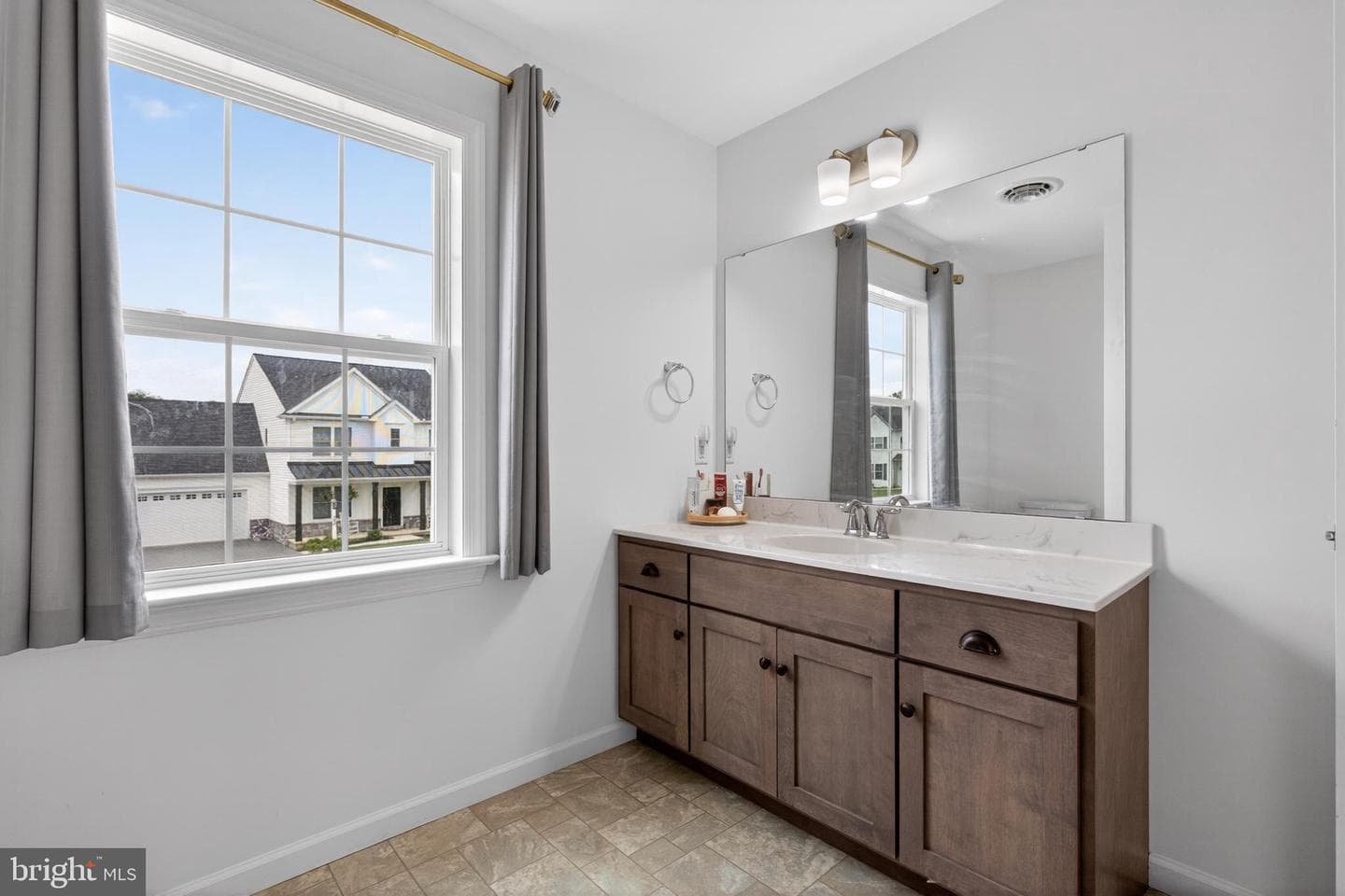 387 Reserve Lane photo 33