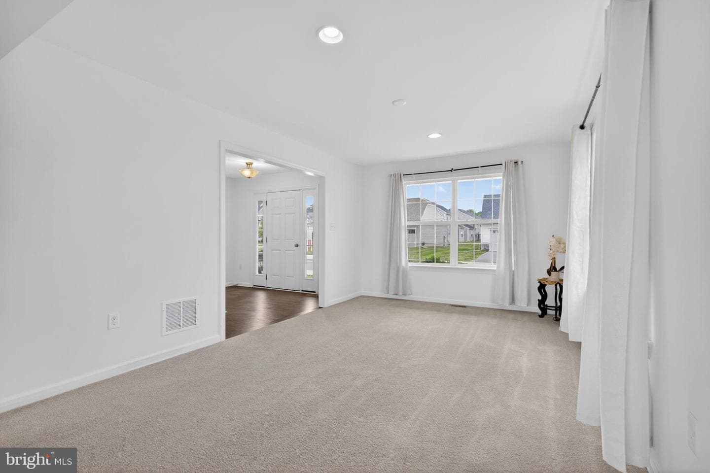 387 Reserve Lane photo 6
