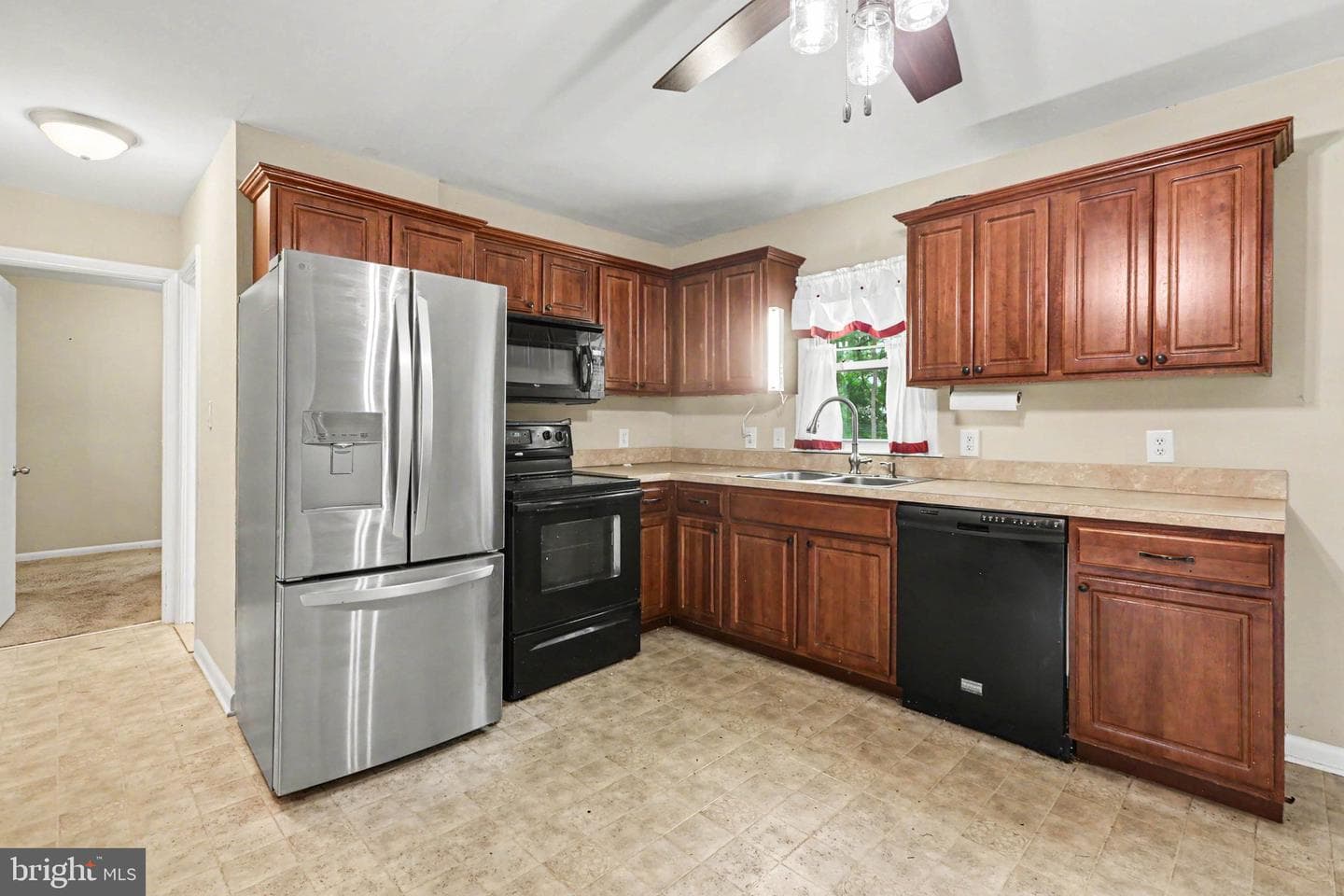 809 Grantham Road photo 10