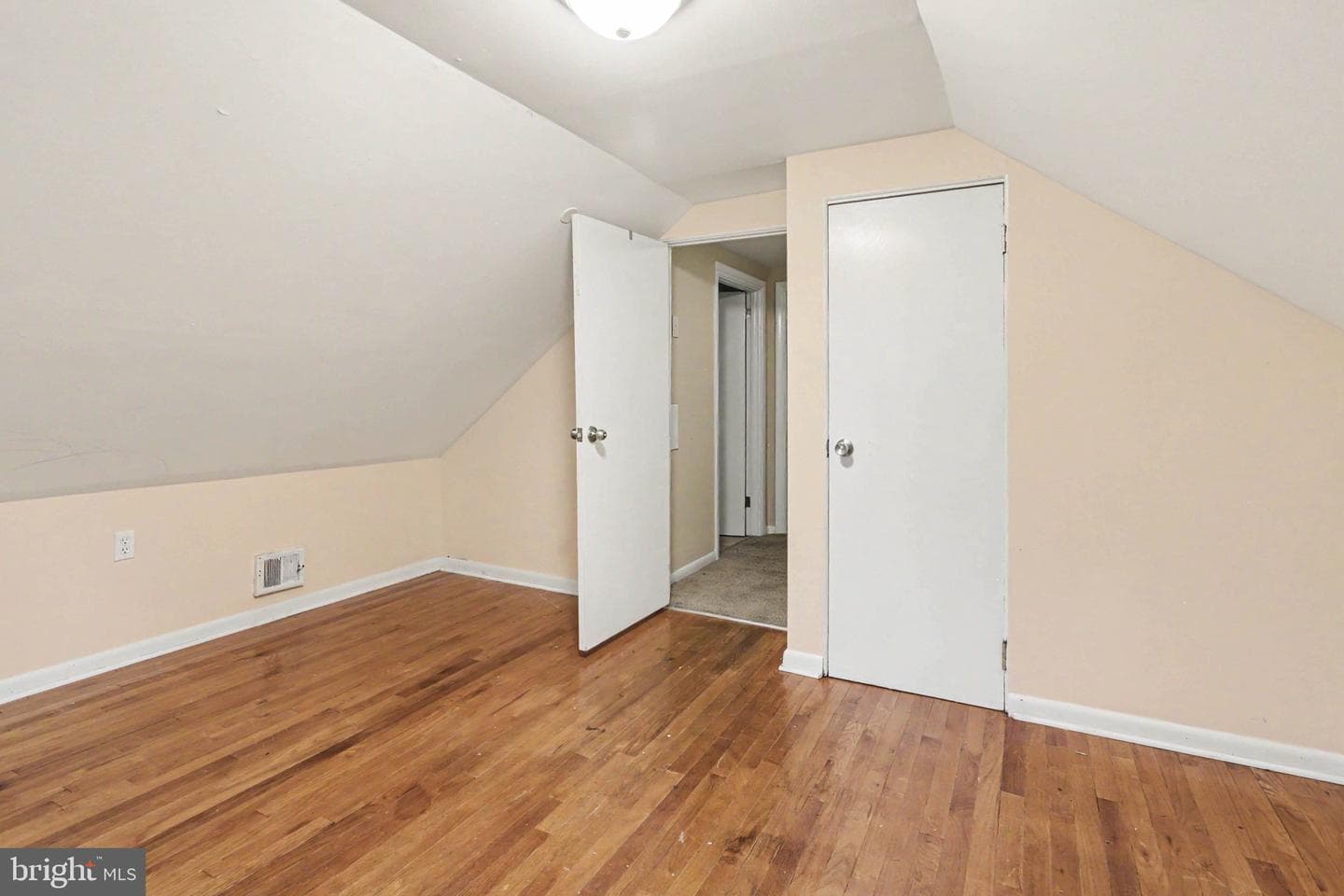 809 Grantham Road photo 11