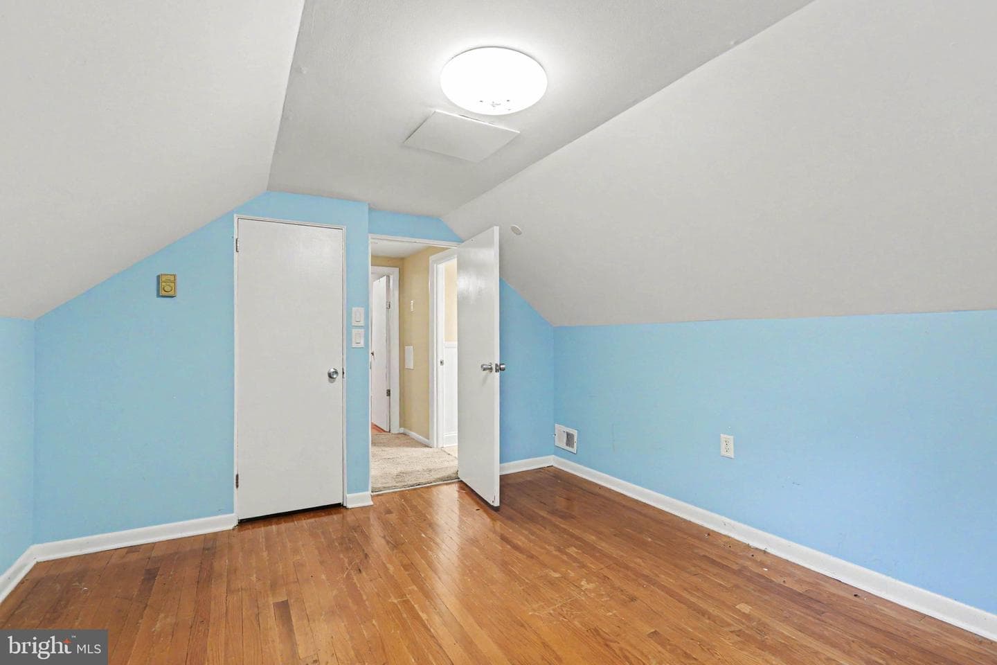 809 Grantham Road photo 21