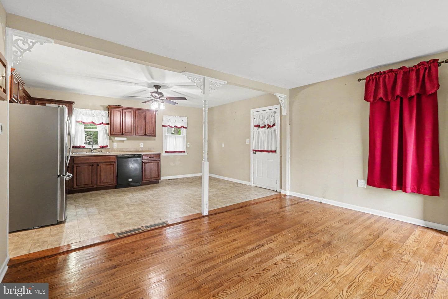 809 Grantham Road photo 7