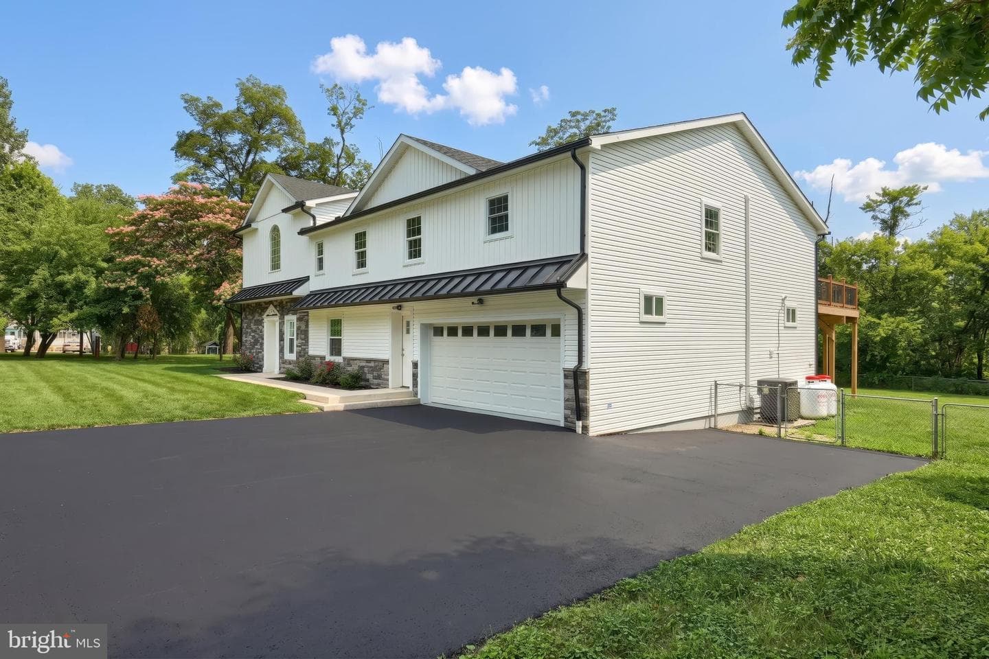 481 Sample Bridge Road photo 2