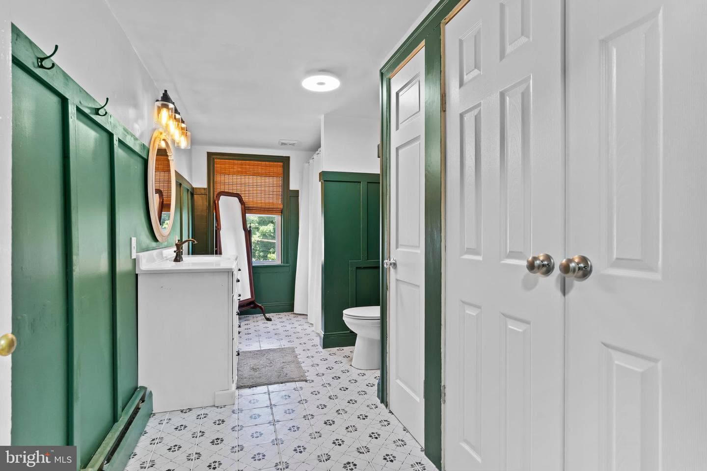 51 Leeds Road photo 21