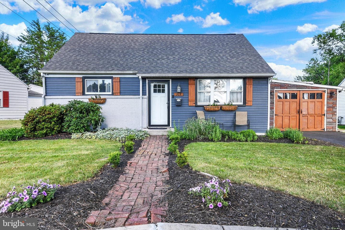 313 Charles Road, Mechanicsburg