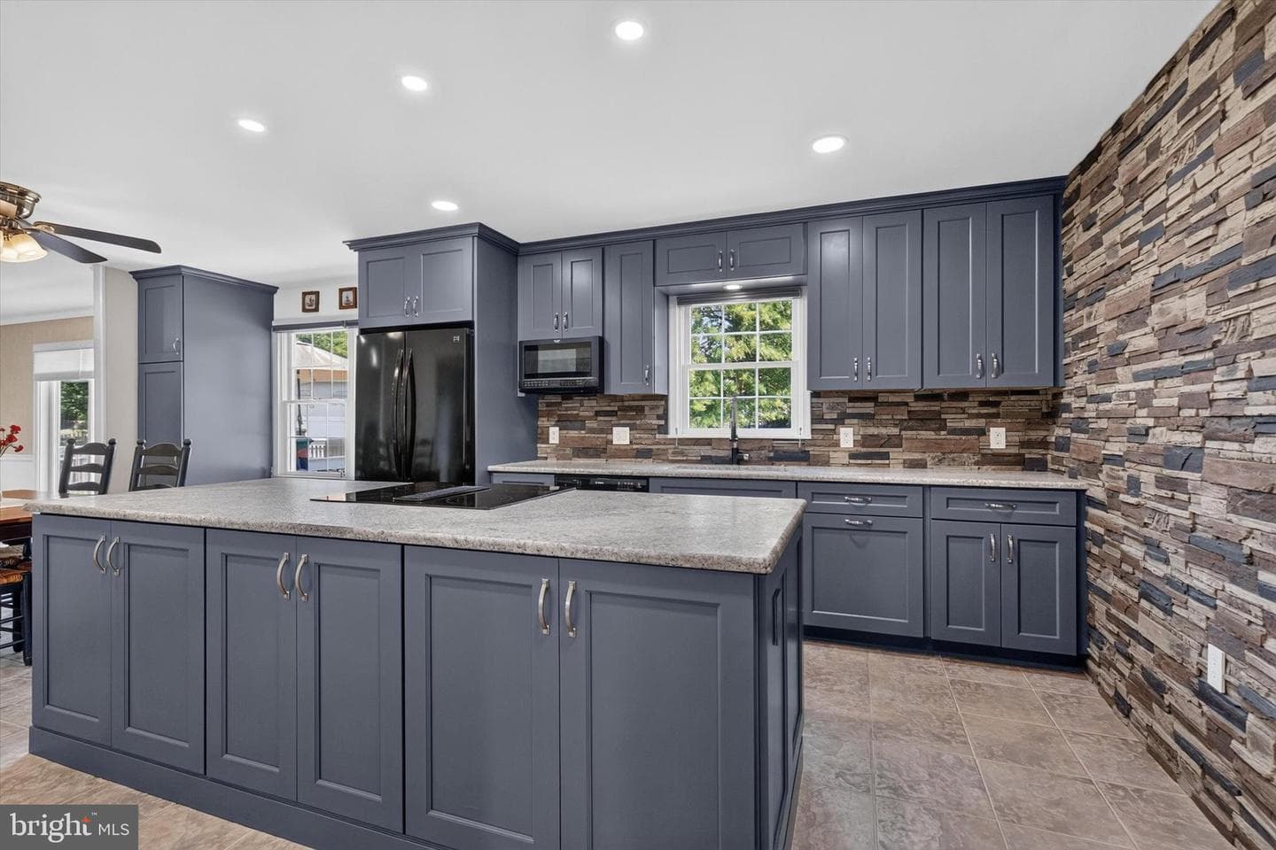 1022 Chelmsford Drive photo 4