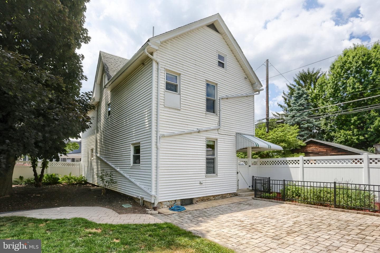 9 S Washington Street photo 34