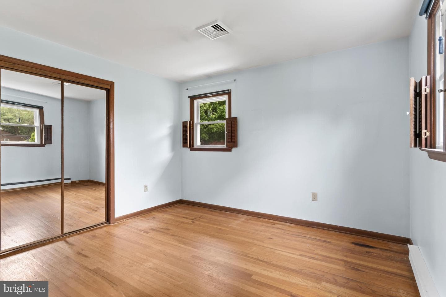 120 Darr Avenue photo 18