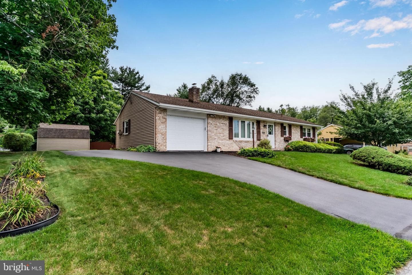 120 Darr Avenue photo 2