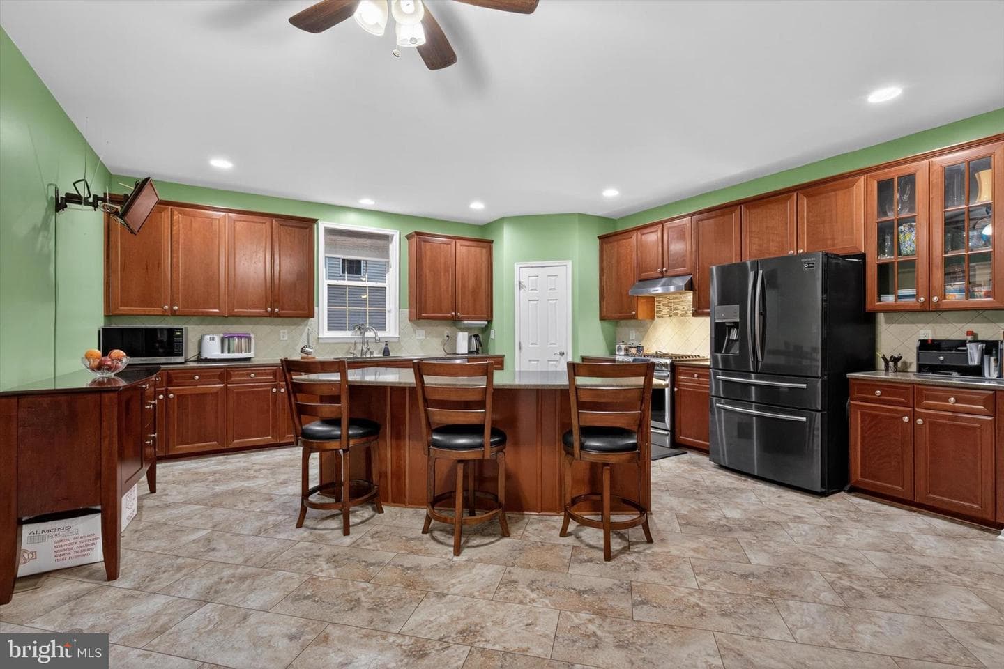 16 Foxwood Boulevard photo 11